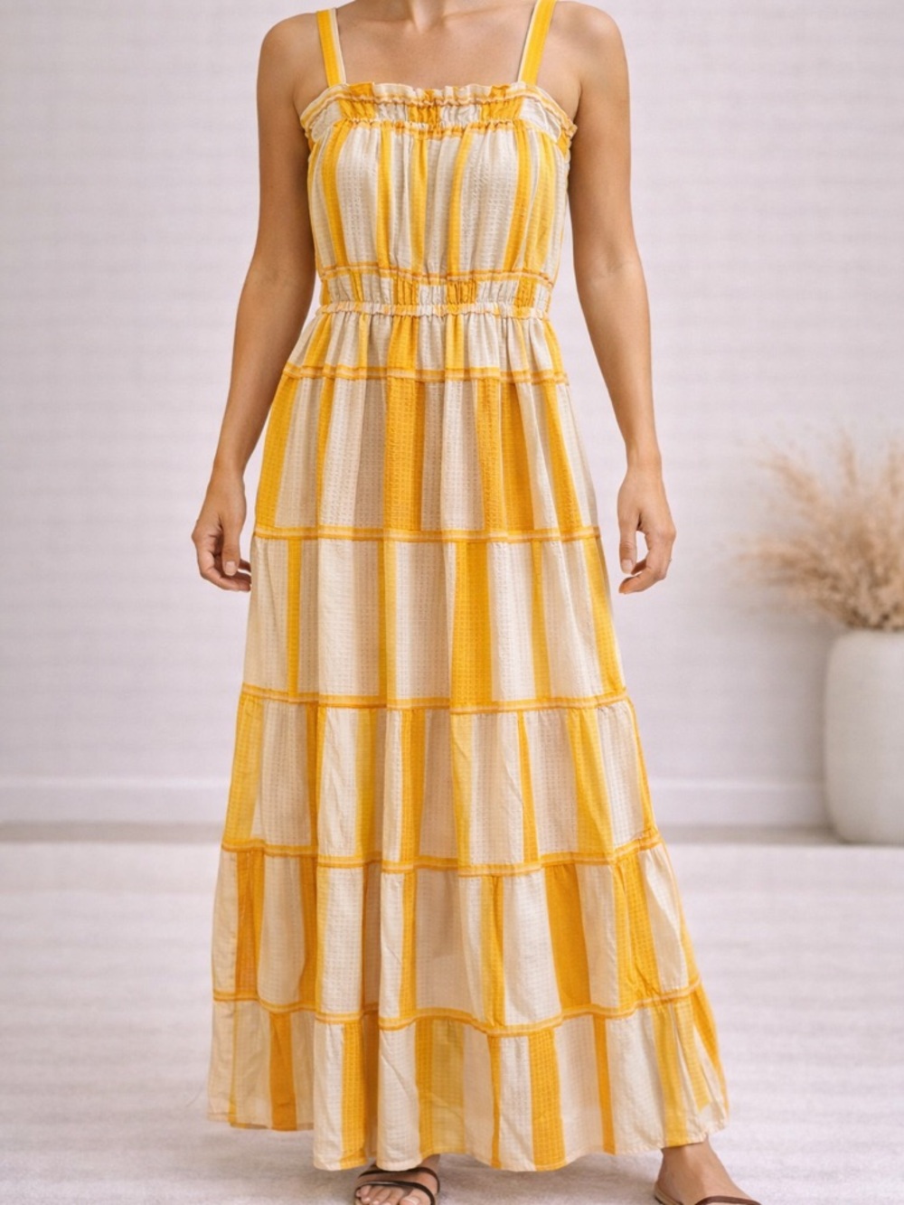 Donna Morgan Yellow and Cream Maxi Dress
